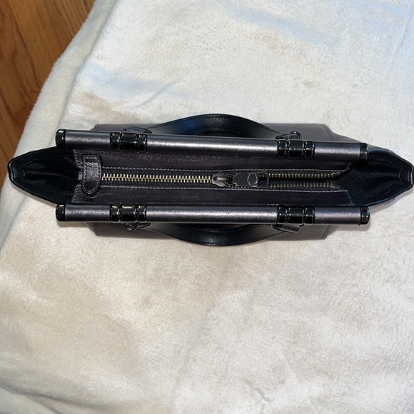 Coach Bag - Picture 4 of 8